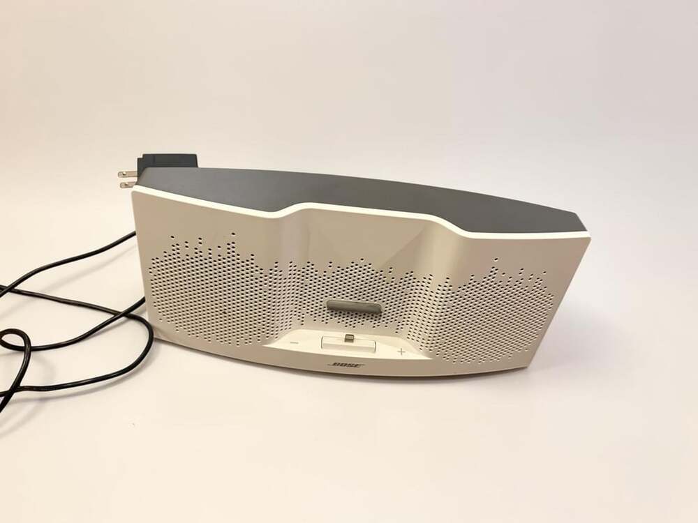Bose SoundDock XT Speaker (White/Dark Gray) Model 415209